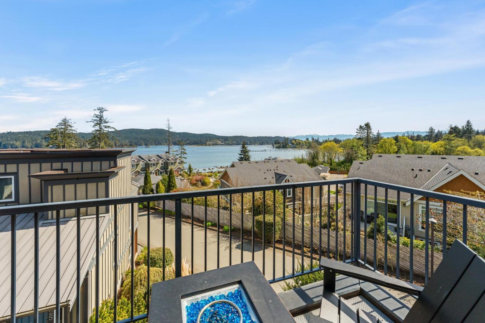 Sooke Harbour Resort & Marina Buitenkant foto